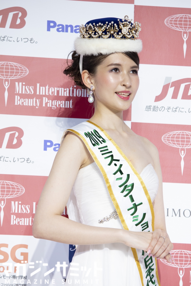 ミス インターナショナル日本代表 岡田朋峰さん 父親の故 岡田真澄さんに やっと会えた ガジェット通信 Getnews