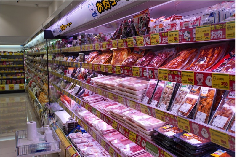 医薬品・食品・化粧品と幅広い品揃えで何でも揃う。「ウエルシア 